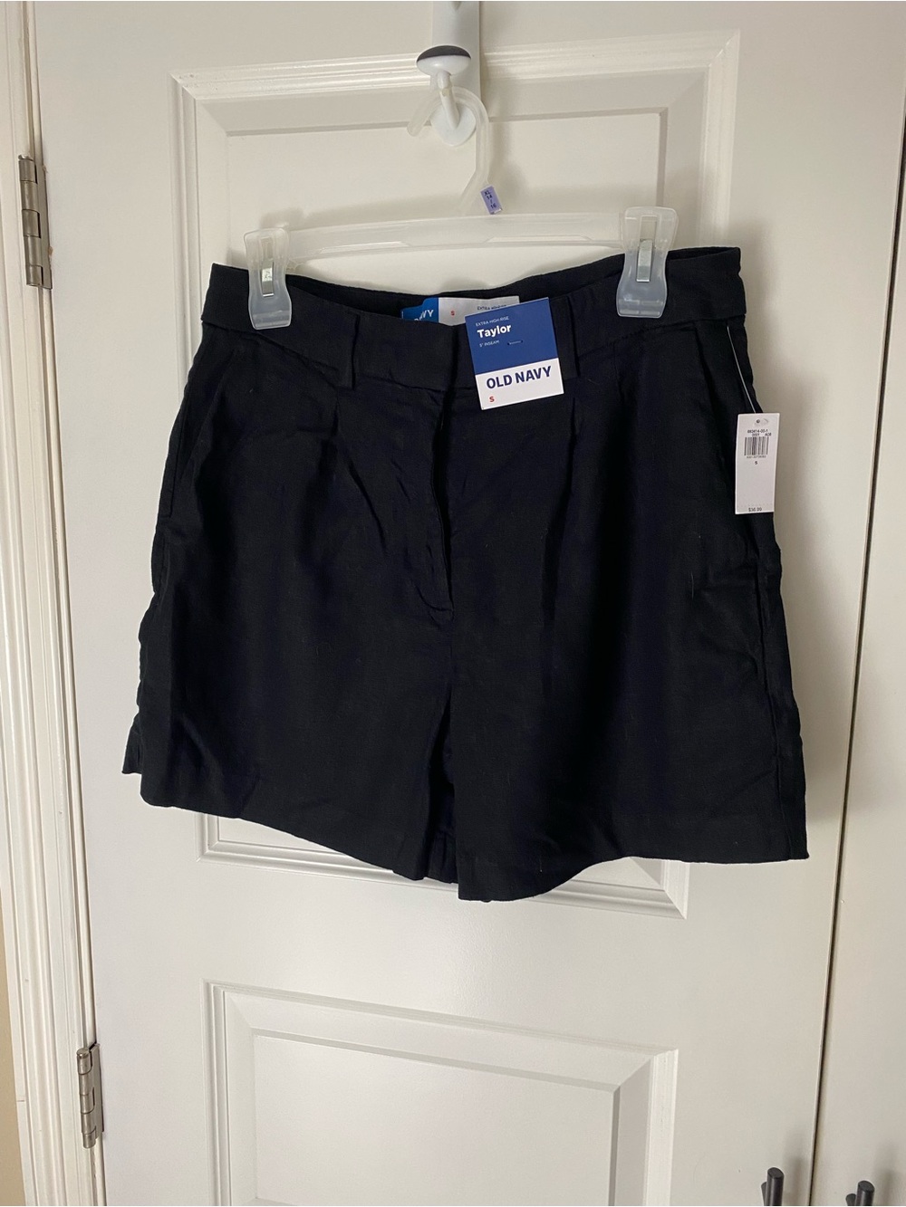 Old Navy Black Women's Taylor Bermuda Shorts